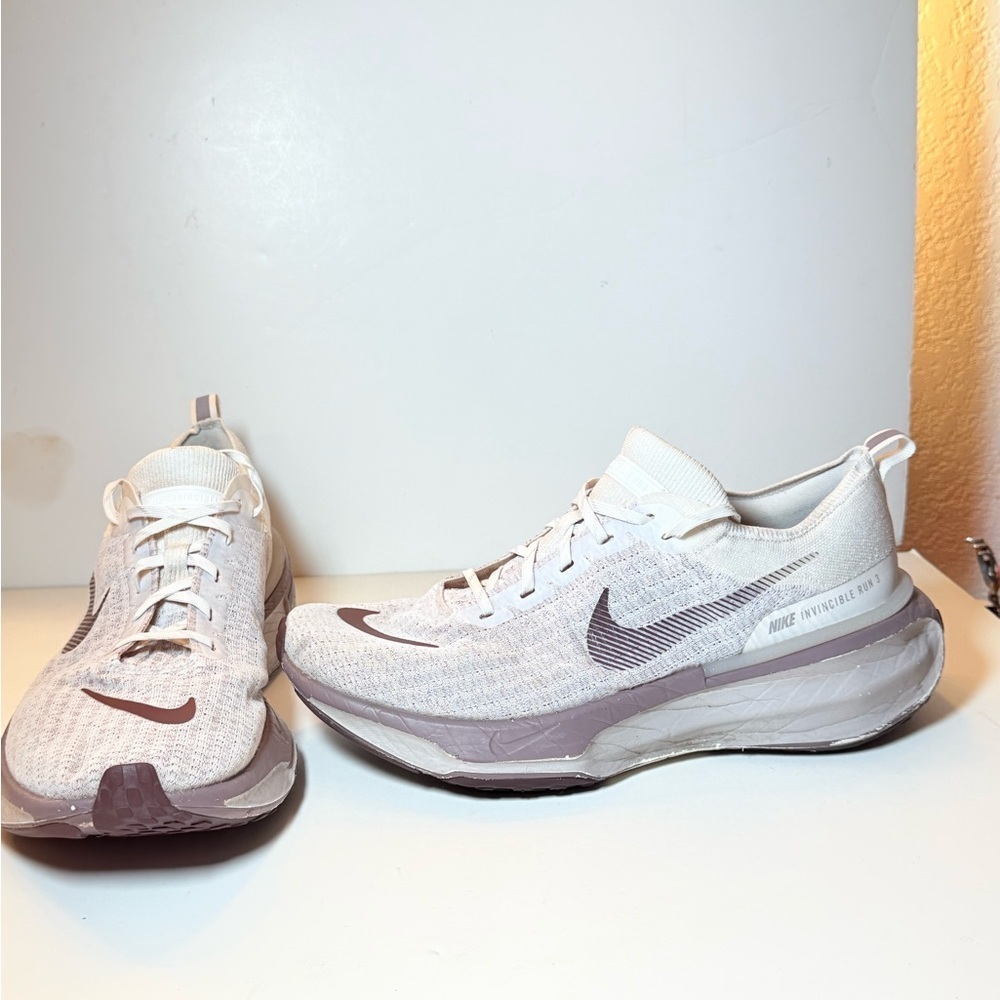 Nike ZoomX Invincible Run Flyknit 3 in the "Phantom/Burgundy Sz 13